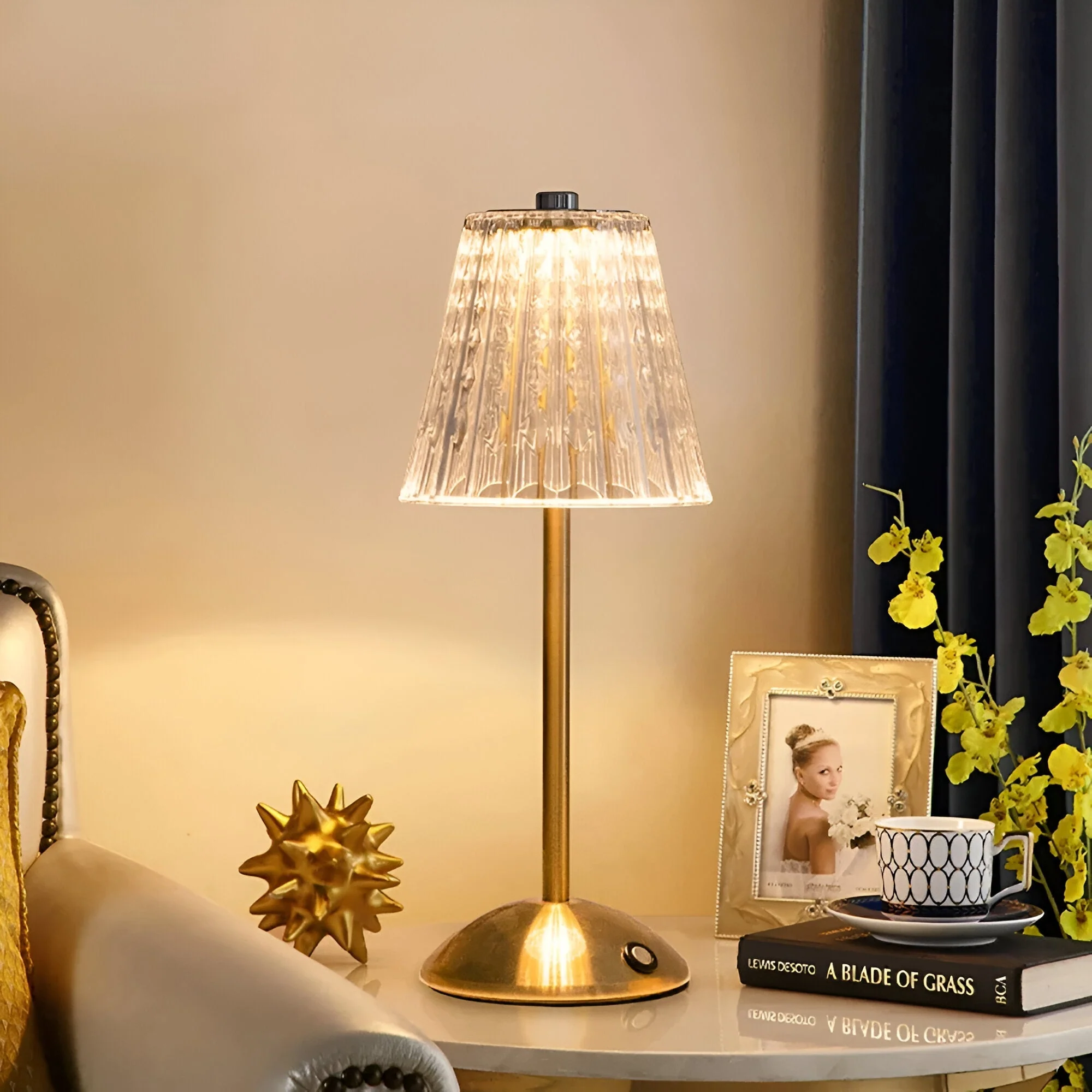 EleGlow - Vintage-Inspired Wireless Table Lamp - Image 2
