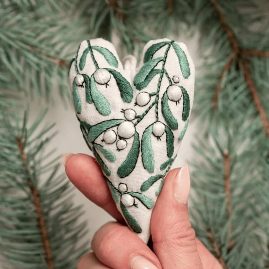 JoyHeart™ Santa Embroidery Kit — Create Heartfelt Holiday Magic with Your Own Hands - Image 12