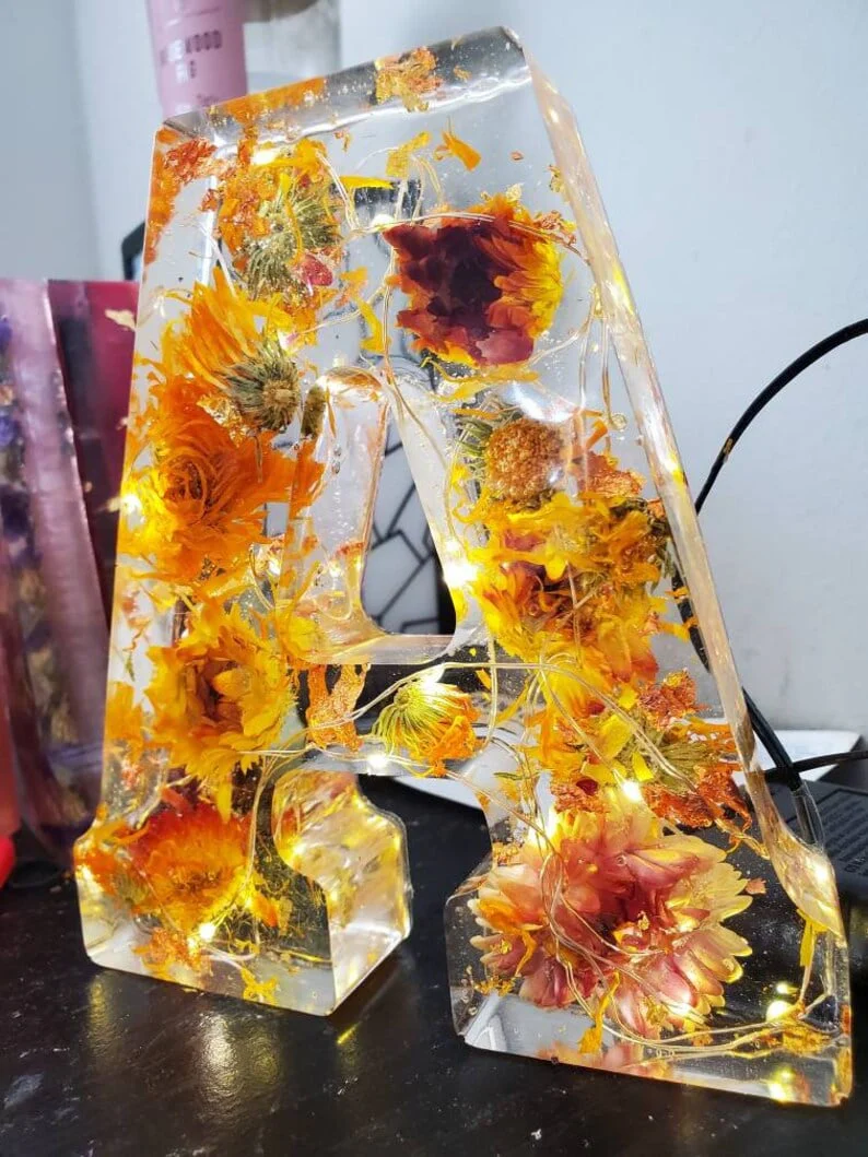 LED Luminous Letters Flower Resin Night Light - Image 2