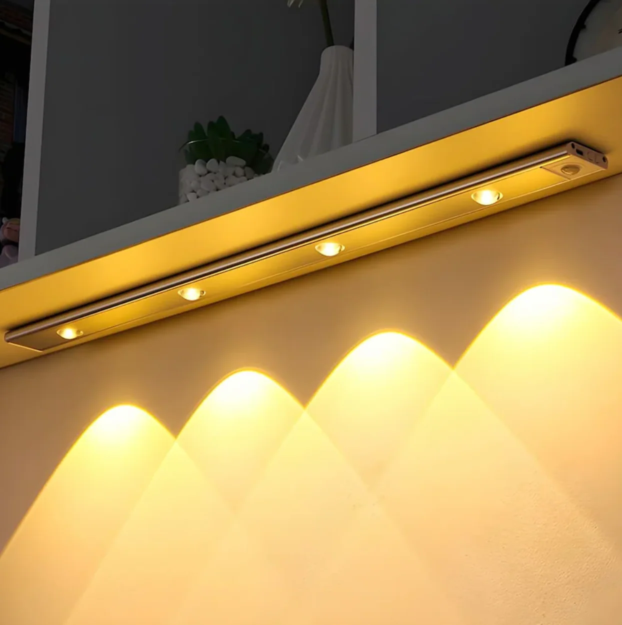 SmartLight - Wireless LED Light with Integrated Motion Sensor - Image 4