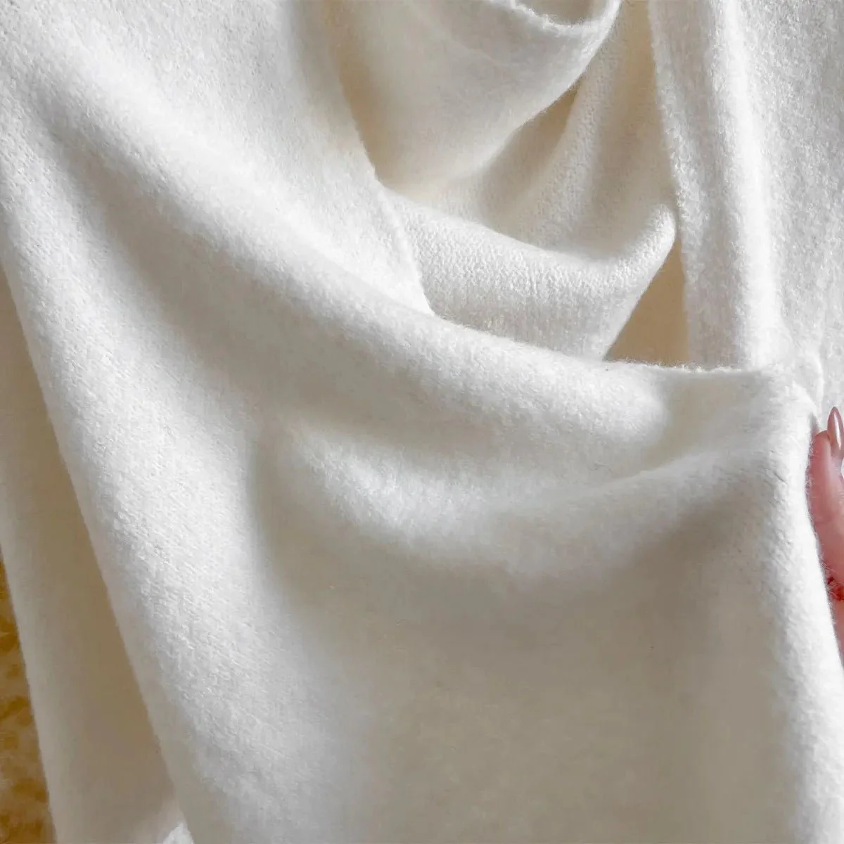 Ariselle Halo™ — Feel Flawlessly Warm and Unstoppably Confident Wherever You Go - Image 3