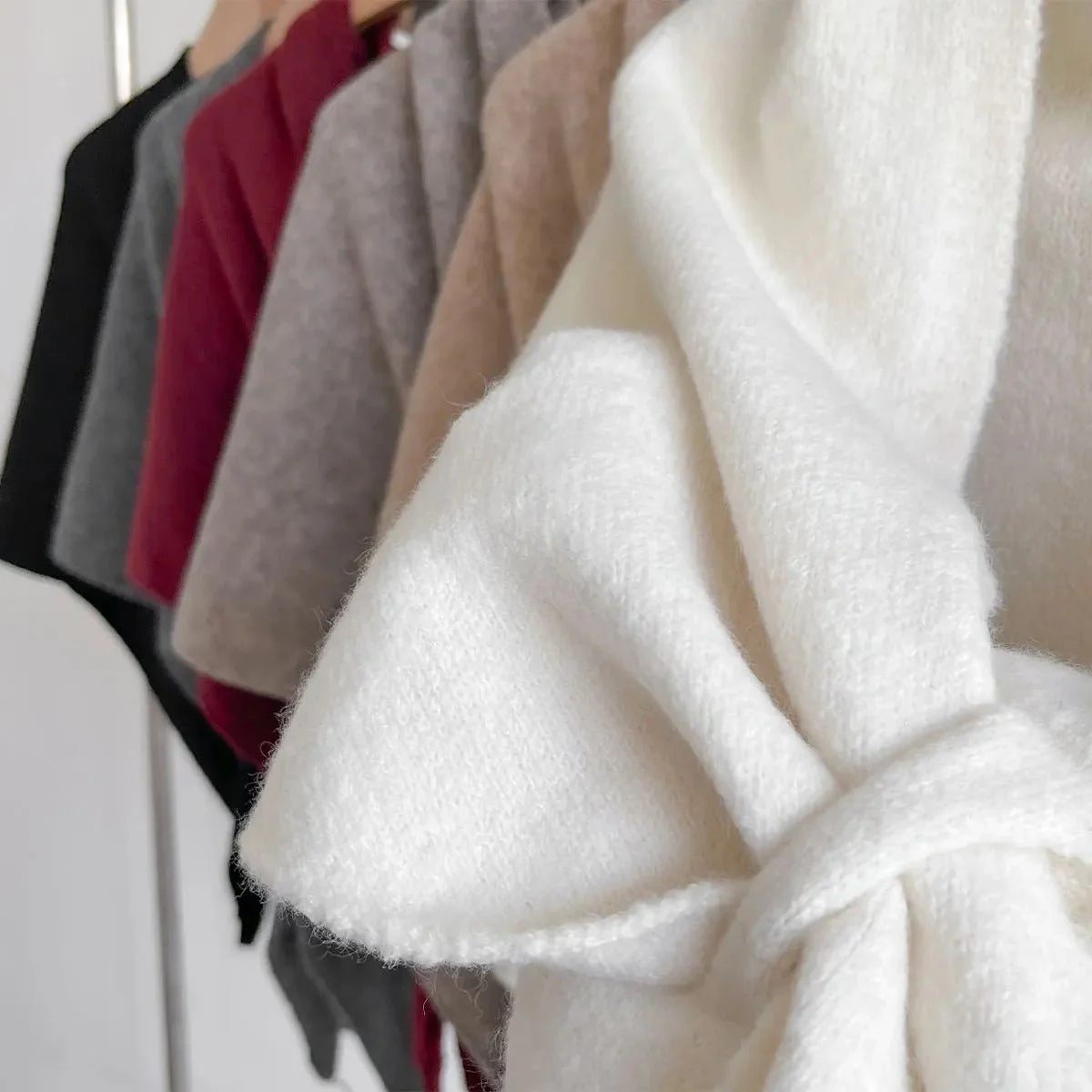 Ariselle Halo™ — Feel Flawlessly Warm and Unstoppably Confident Wherever You Go - Image 6