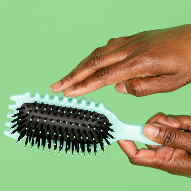 VivaStrand™ 3-in-1 Styling Brush — Transform Every Strand into Smooth, Silky Perfection - Image 2