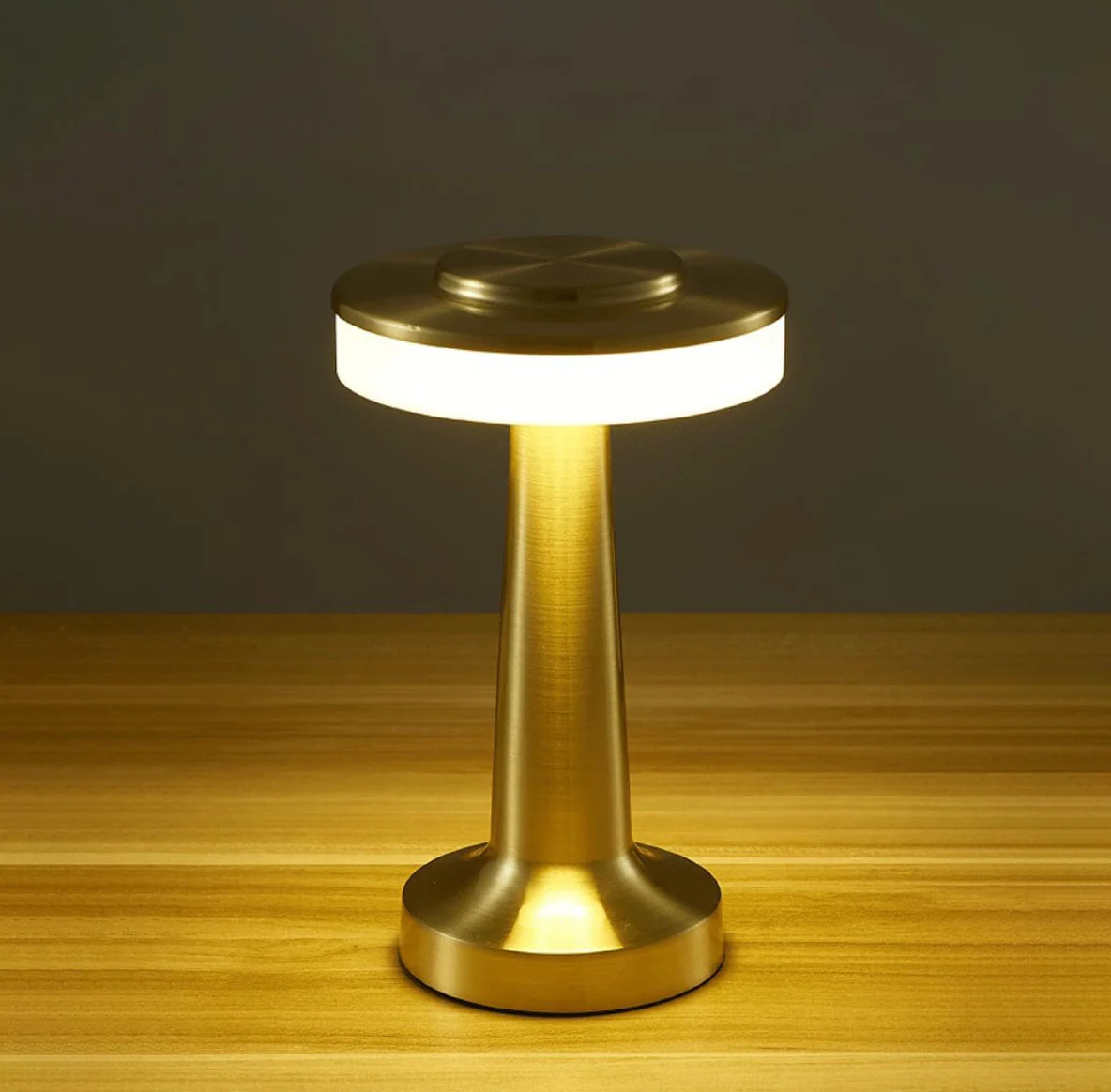 Wireless LED Battery Table Lamp LuxeLamp - Dimmable via Touch - Gold - Image 4